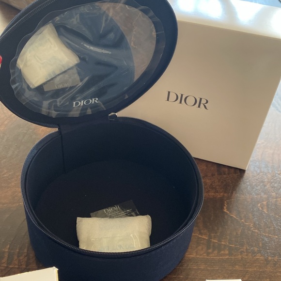 Dior Vanity Case - Picture 4 of 5